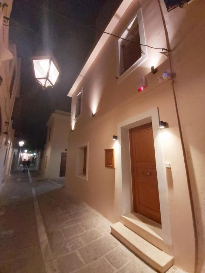 罗希姆诺Palazzino D Irene公寓 外观 照片