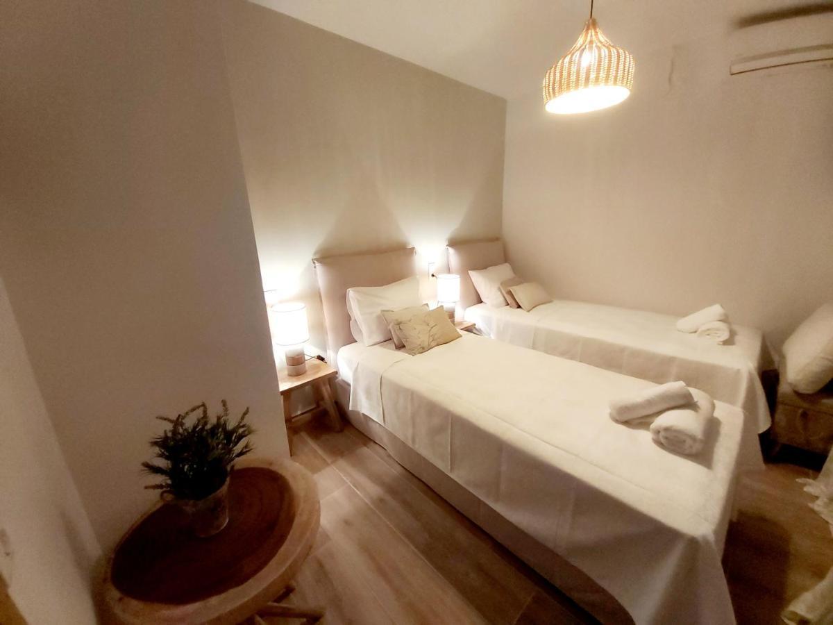 罗希姆诺Palazzino D Irene公寓 外观 照片